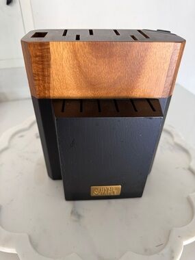 THYME & Table Wood & Black Knife Block - Gold Logo
